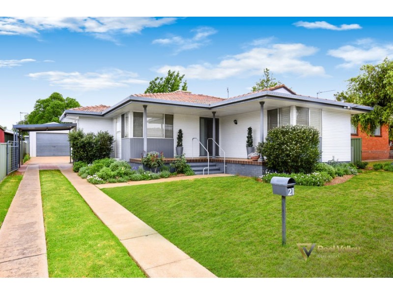 21 Warren Street, Tamworth NSW 2340