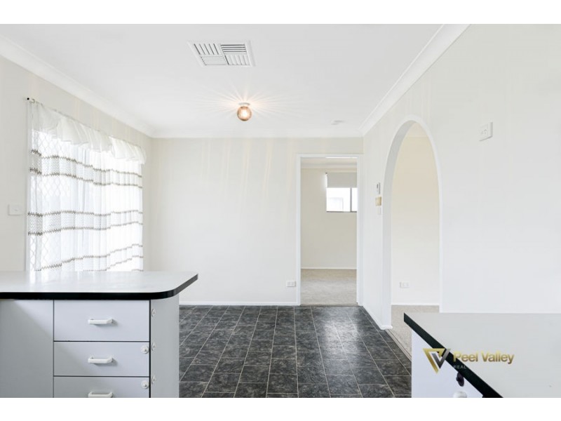 6 Willow Park Avenue, Kootingal NSW 2352