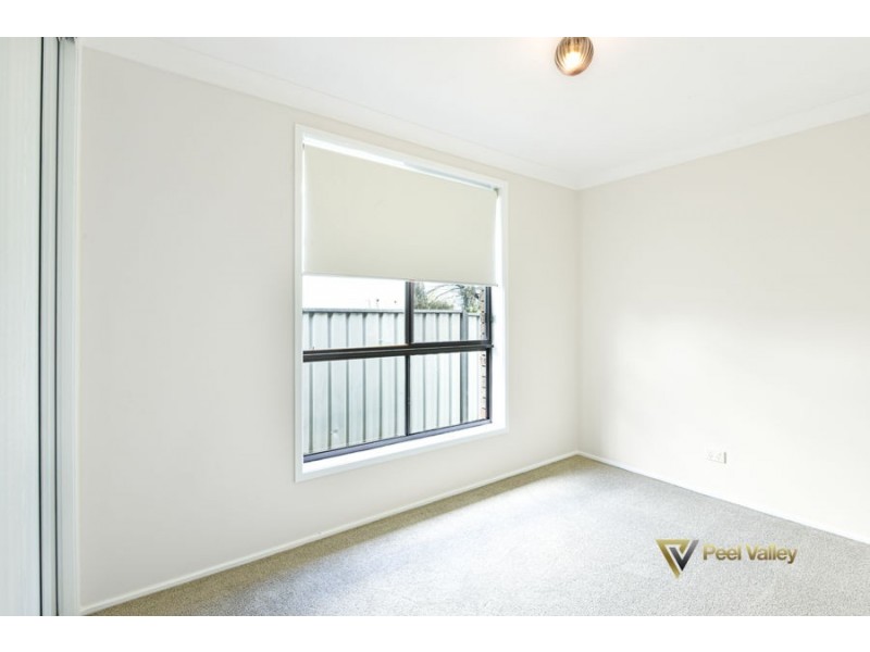 6 Willow Park Avenue, Kootingal NSW 2352