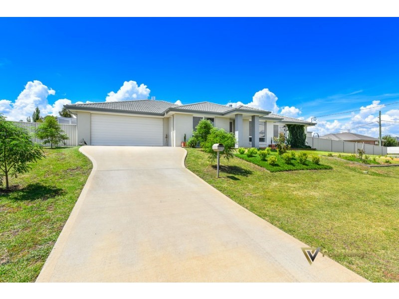 3 Lily Close, Kootingal NSW 2352
