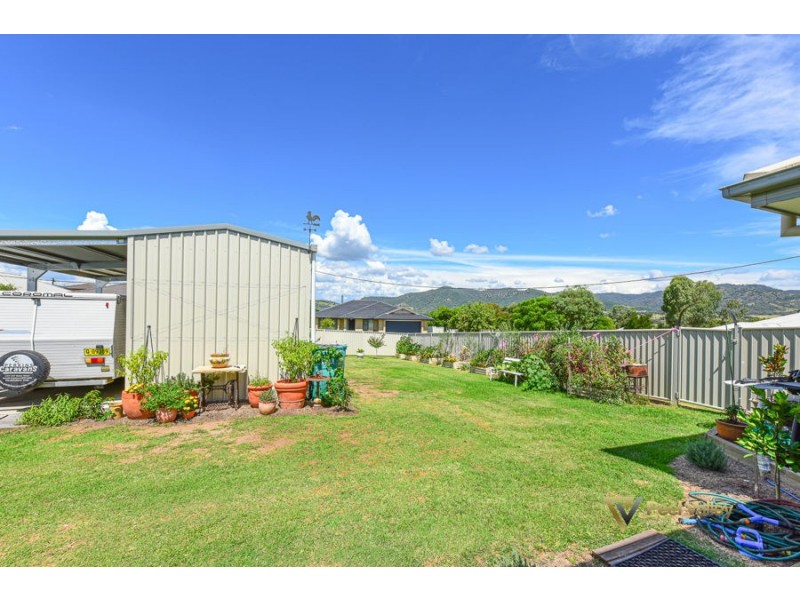 3 Lily Close, Kootingal NSW 2352