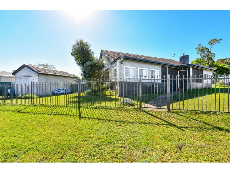 27 Mathews Street, Tamworth NSW 2340