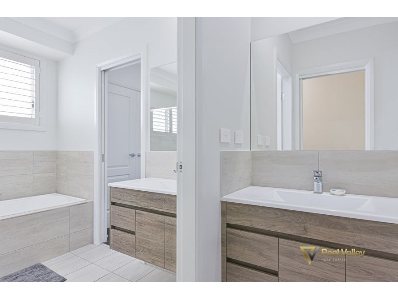 39 Ebony Close, Tamworth NSW 2340