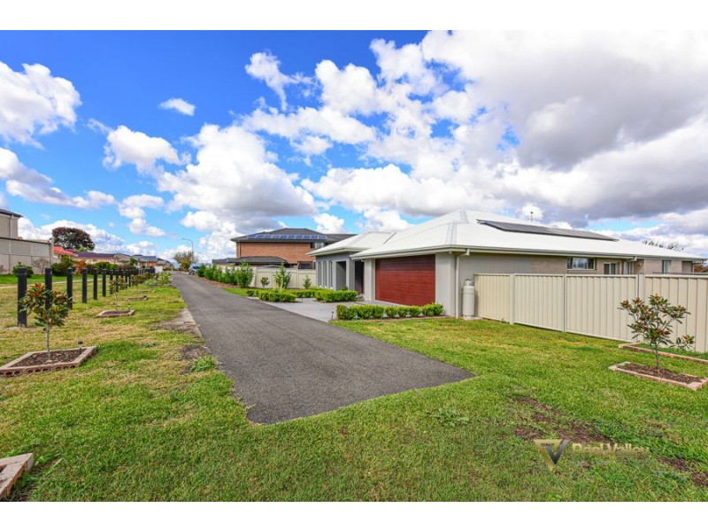 39 Ebony Close, Tamworth NSW 2340