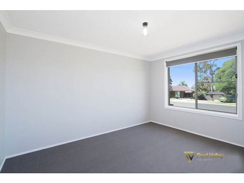 8 Jemmy Place, Oxley Vale, Tamworth NSW 2340