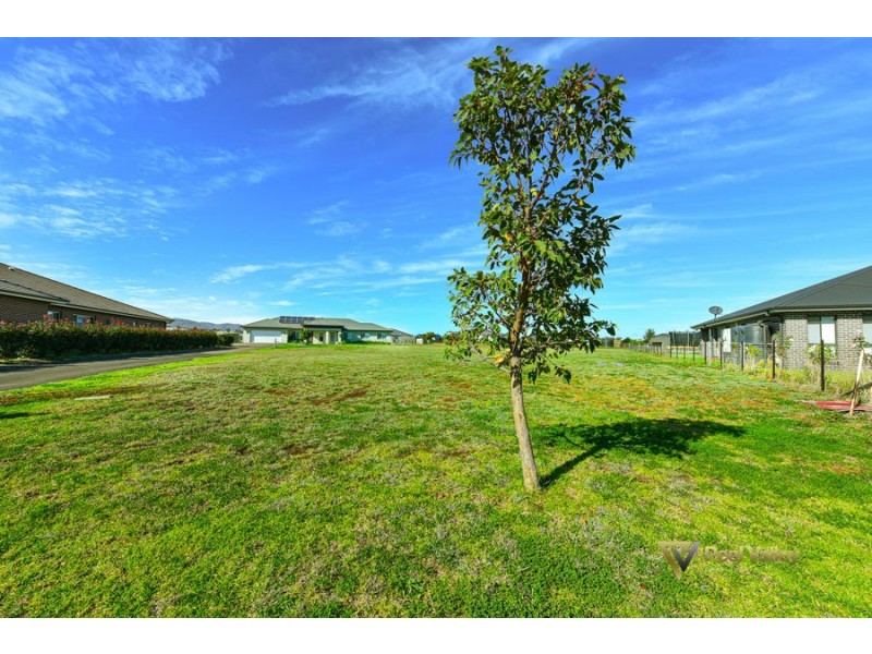 14 Blueway, Moore Creek NSW 2340