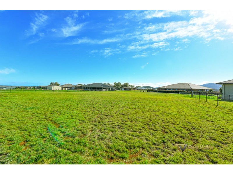 14 Blueway, Moore Creek NSW 2340