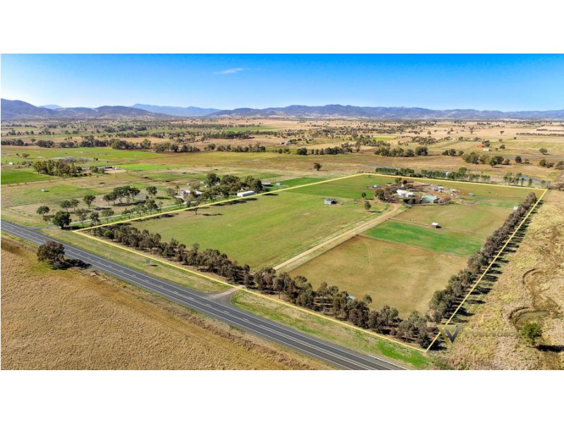 14588 New England Highway, Tamworth NSW 2340