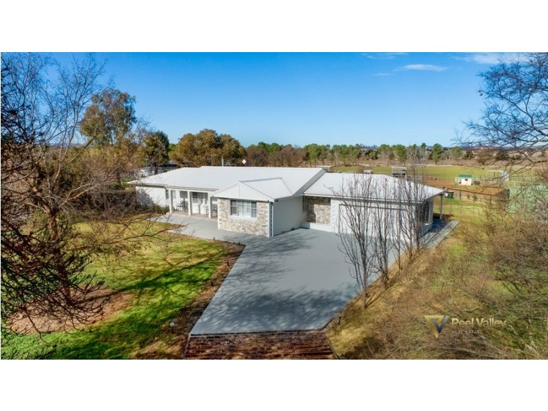 14588 New England Highway, Tamworth NSW 2340