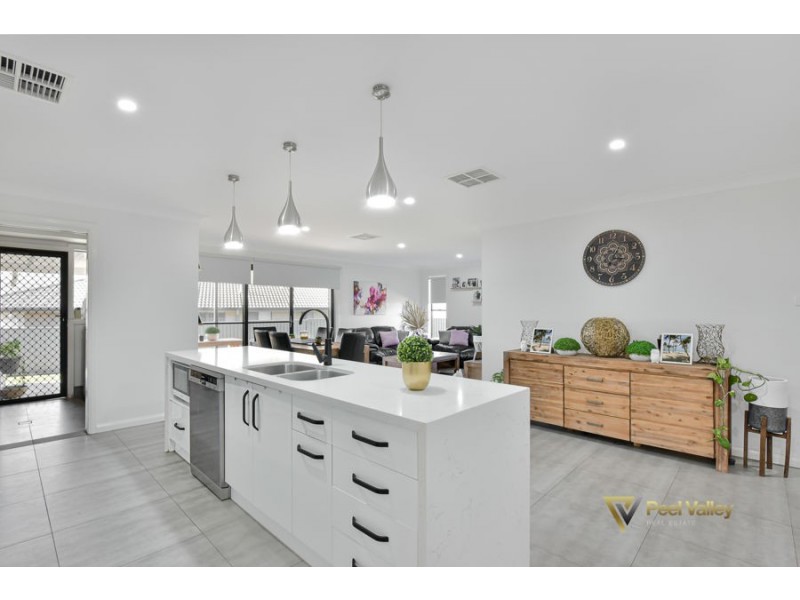 24 Falcon Drive Calala, Tamworth NSW 2340