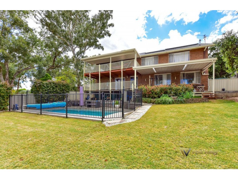 43 Valley Drive East, Tamworth NSW 2340