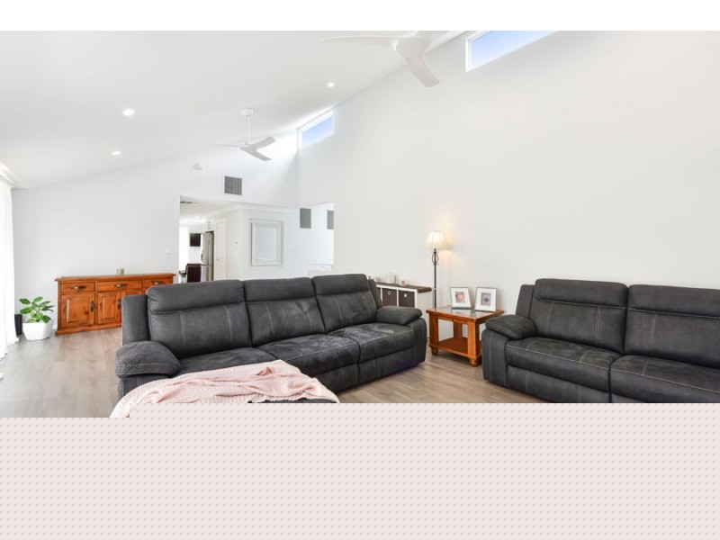 43 Valley Drive East, Tamworth NSW 2340