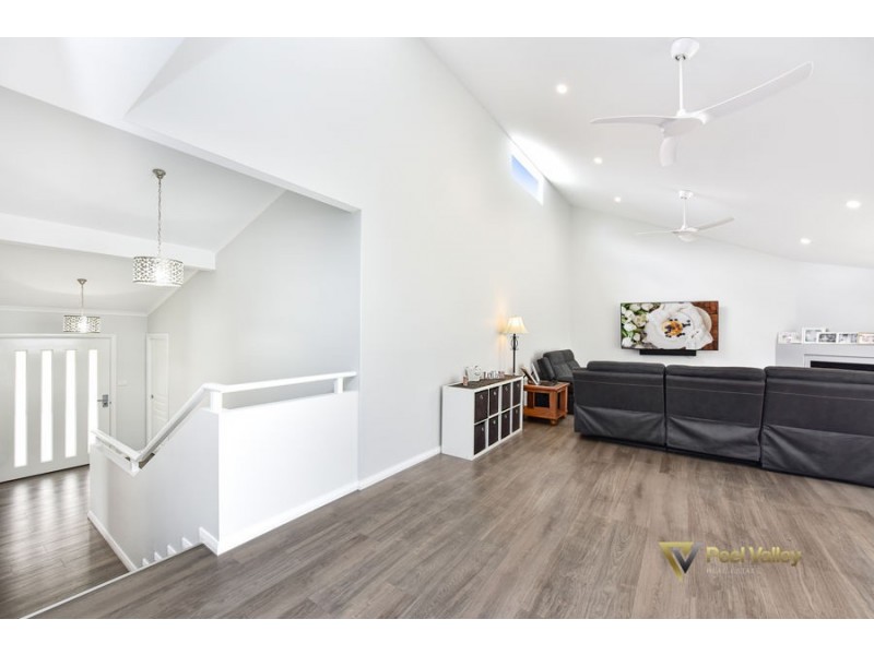 43 Valley Drive East, Tamworth NSW 2340