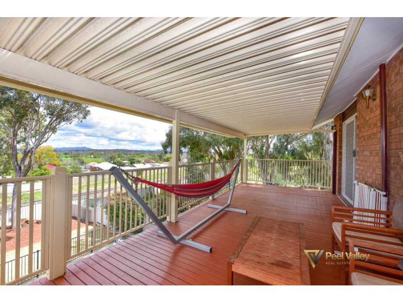 43 Valley Drive East, Tamworth NSW 2340