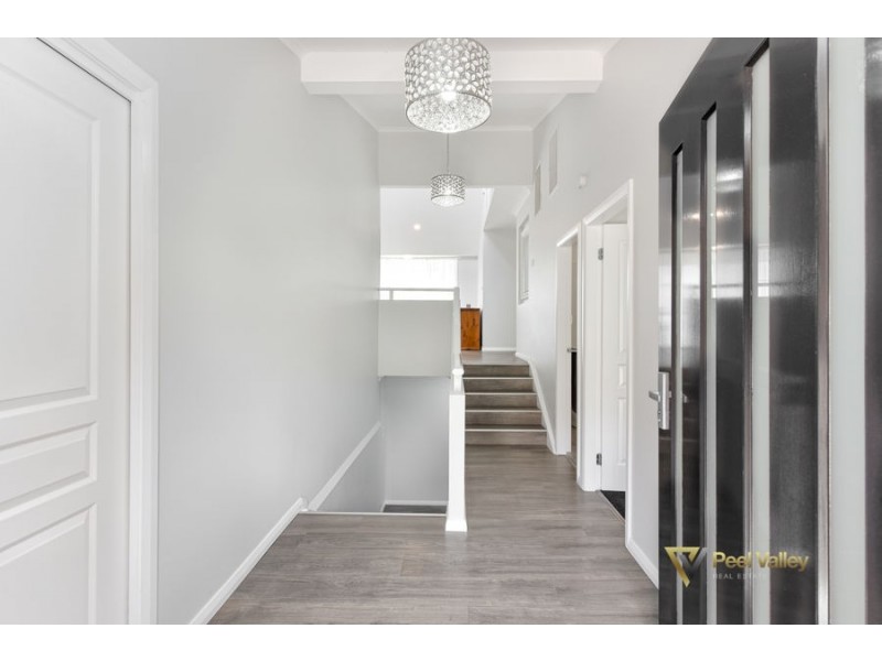 43 Valley Drive East, Tamworth NSW 2340