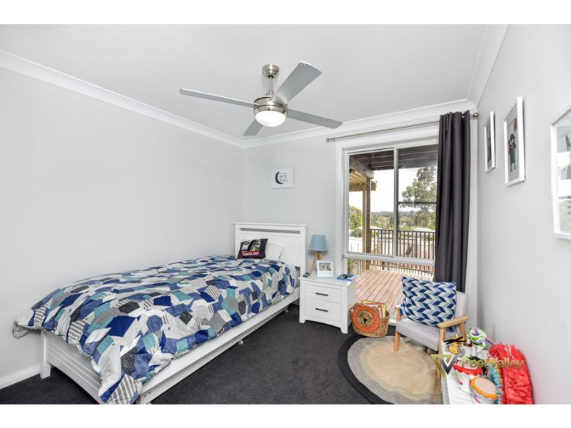 43 Valley Drive East, Tamworth NSW 2340