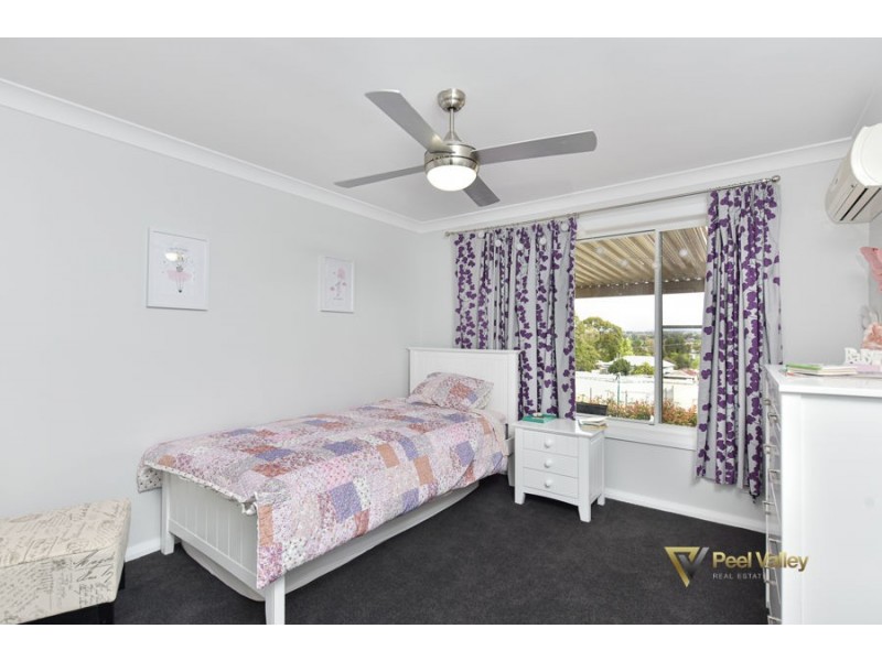 43 Valley Drive East, Tamworth NSW 2340