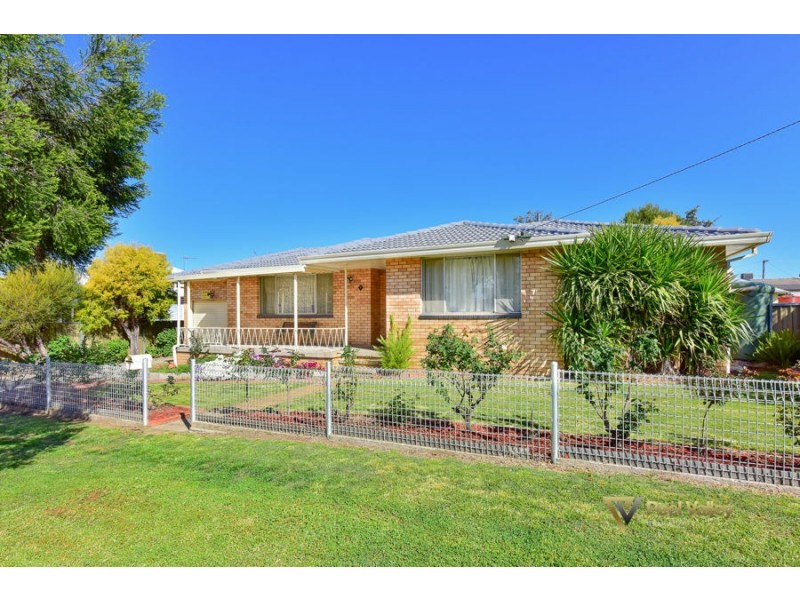 7 Edgeroy Street South, Tamworth NSW 2340