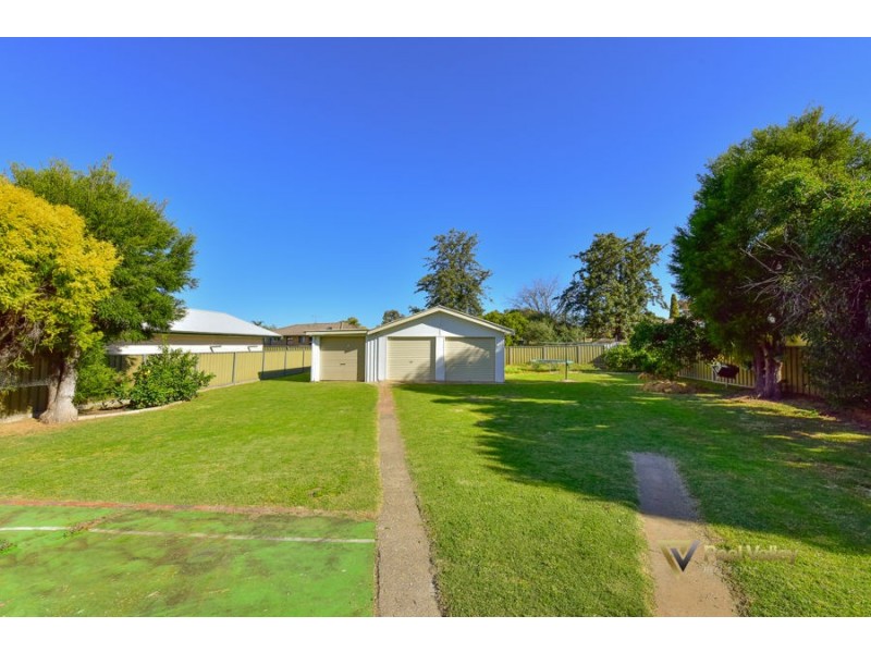 7 Edgeroy Street South, Tamworth NSW 2340