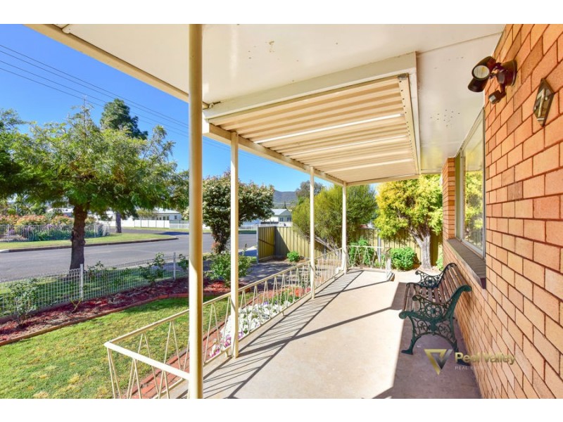 7 Edgeroy Street South, Tamworth NSW 2340