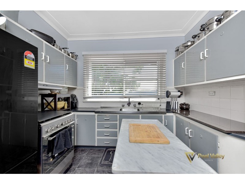 391-395 Armidale Road, Tamworth NSW 2340