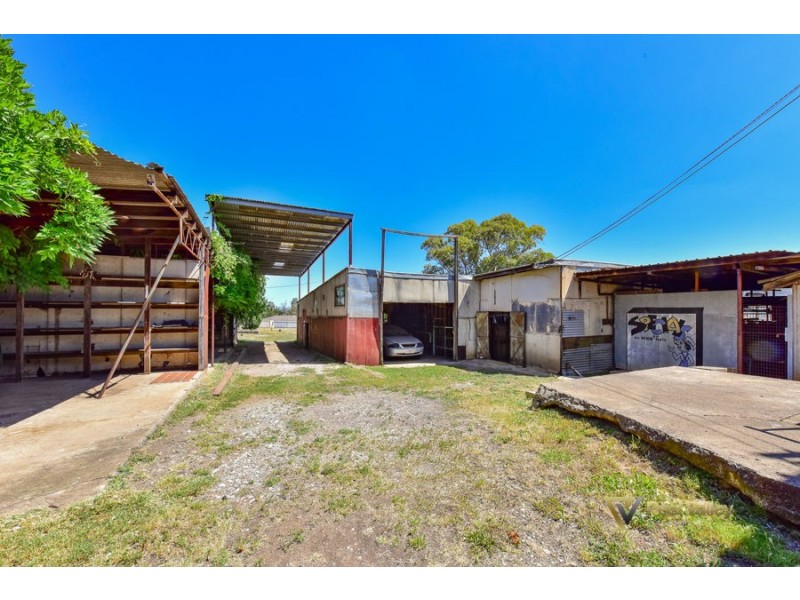 391-395 Armidale Road, Tamworth NSW 2340