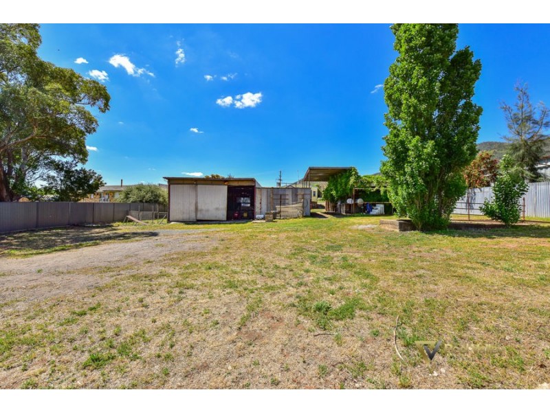 391-395 Armidale Road, Tamworth NSW 2340