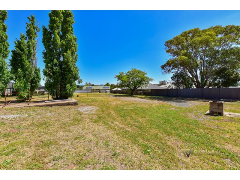 391-395 Armidale Road, Tamworth NSW 2340