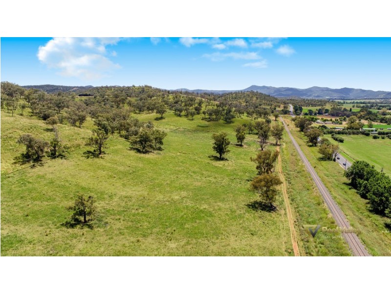 2 Pindari Drive, Tamworth NSW 2340