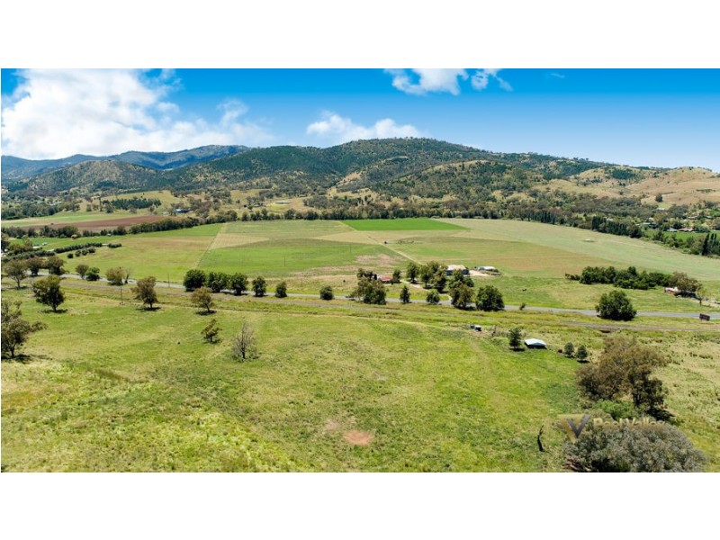 2 Pindari Drive, Tamworth NSW 2340