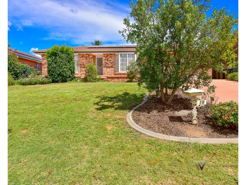 19 Peregrine Avenue Calala, Tamworth NSW 2340