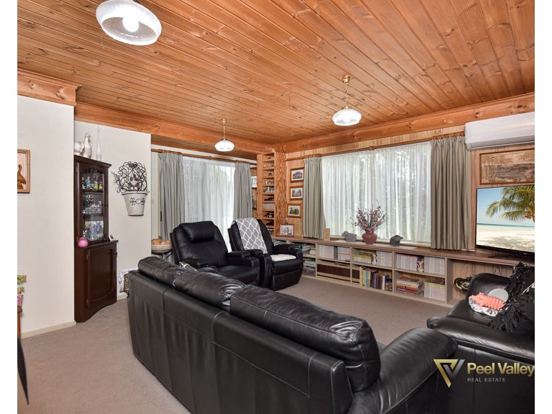 14633 New England Highway Kingswood, Tamworth NSW 2340