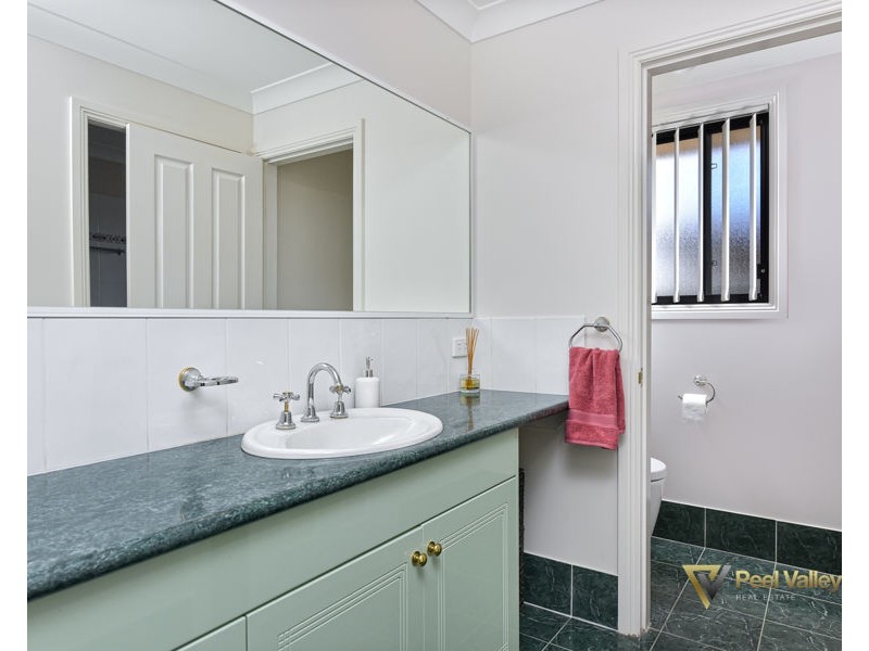 28 Warwick Road, Tamworth NSW 2340