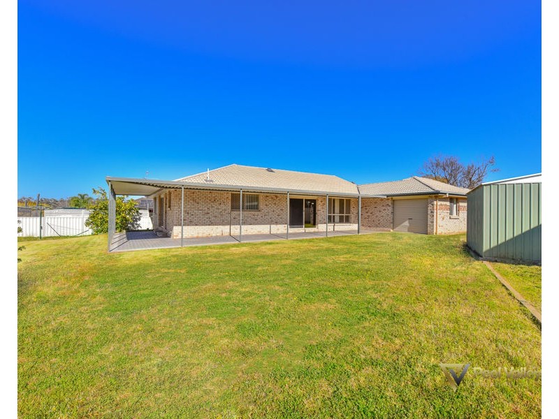 21 Banjos Circuit, Tamworth NSW 2340
