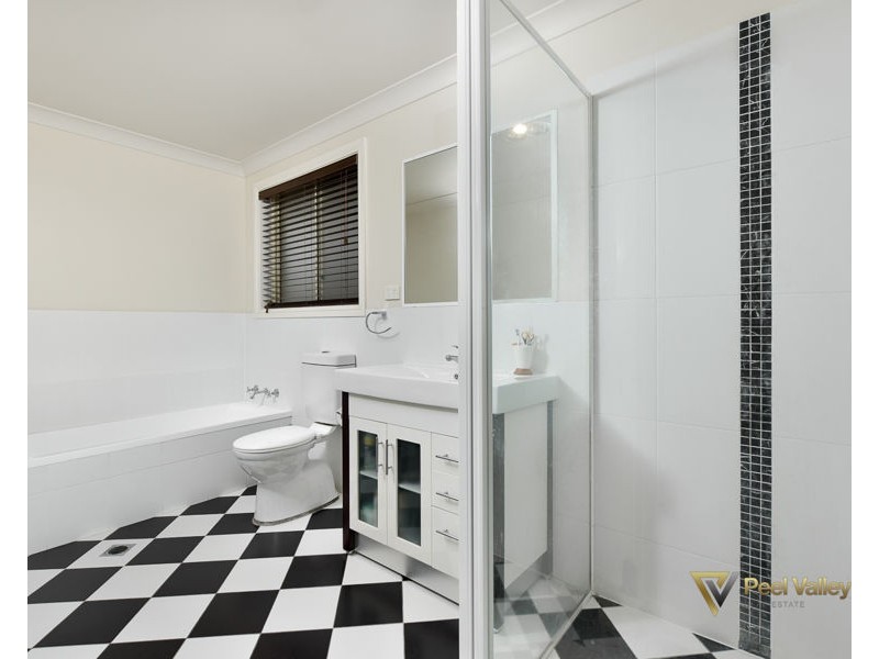 9 Conimbla Crescent, Tamworth NSW 2340