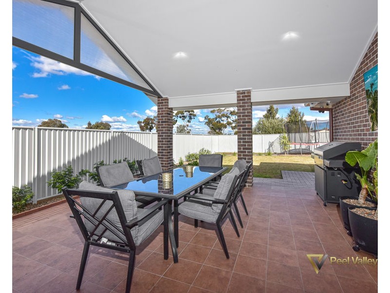 25 Mustang Close, Tamworth NSW 2340