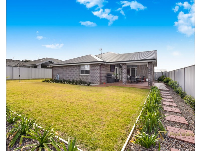 25 Mustang Close, Tamworth NSW 2340