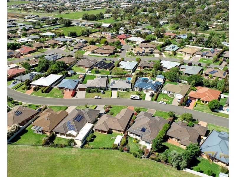 16 Warrah Drive, Calala, Tamworth NSW 2340