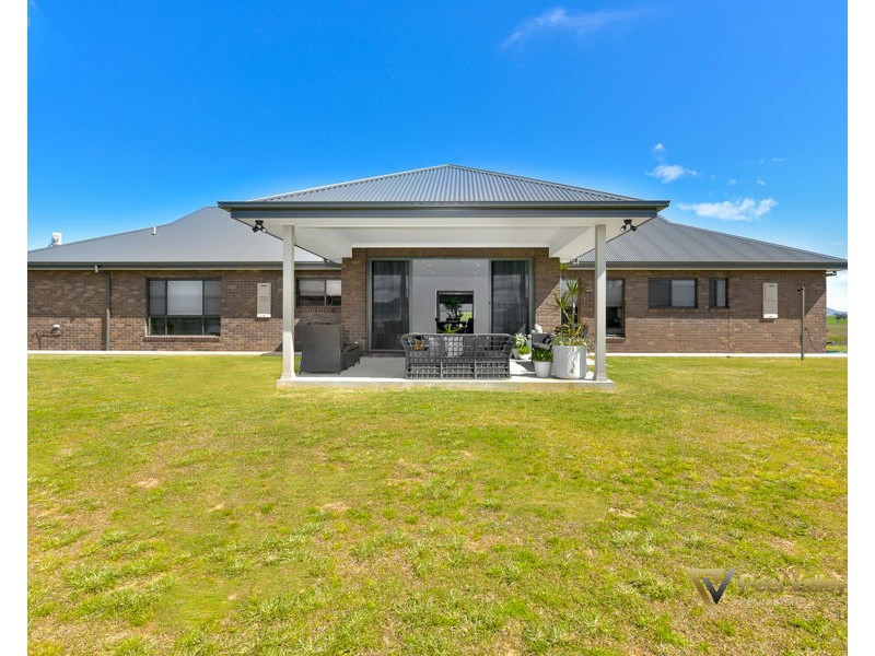 2 Championship Place, Tamworth NSW 2340