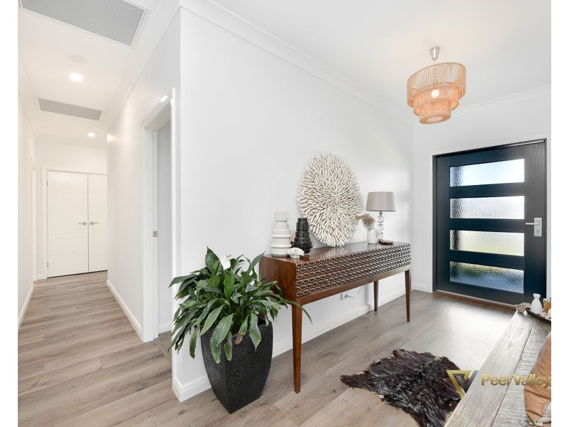 2 Championship Place, Tamworth NSW 2340