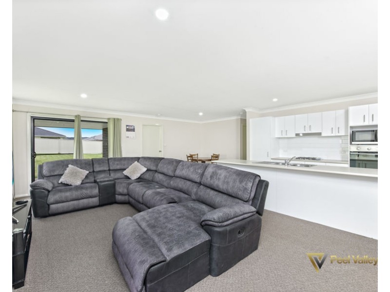 67 Denman Avenue, Kootingal NSW 2352