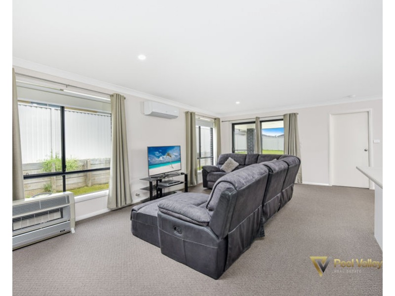 67 Denman Avenue, Kootingal NSW 2352