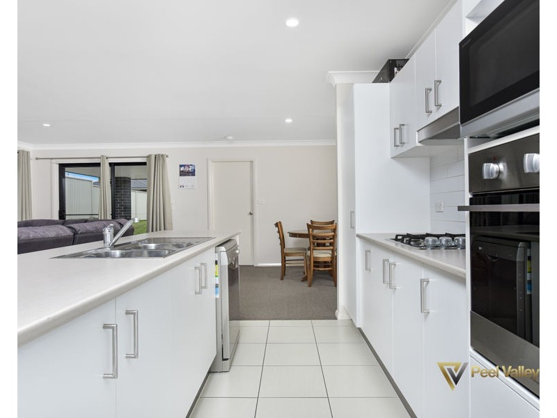 67 Denman Avenue, Kootingal NSW 2352