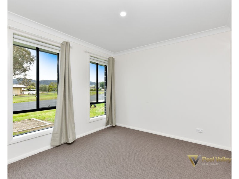 67 Denman Avenue, Kootingal NSW 2352