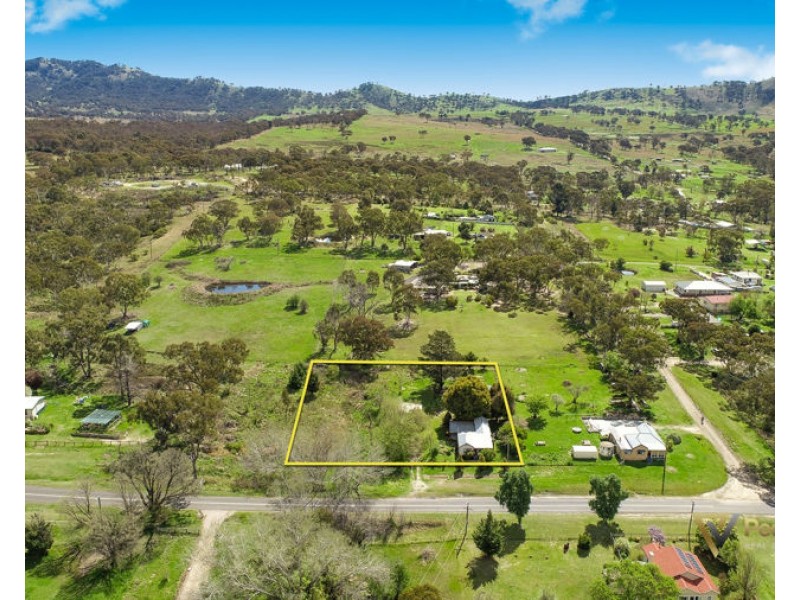 81 Caroline Street, Bendemeer NSW 2355