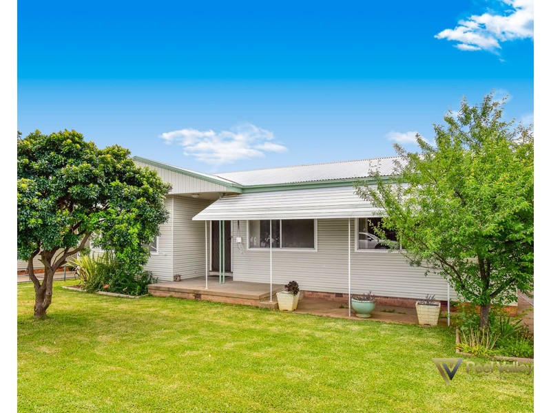 3 Iona Street, Tamworth NSW 2340