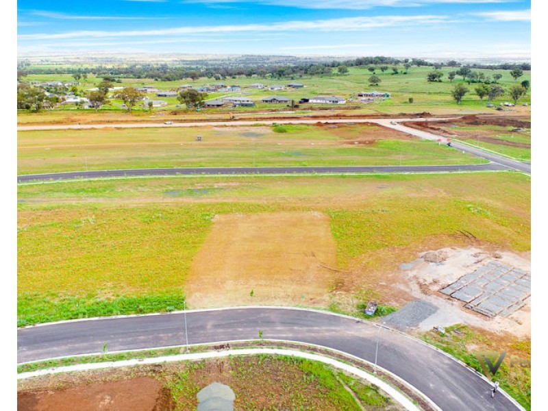 41 Peppercress Court, Tamworth NSW 2340