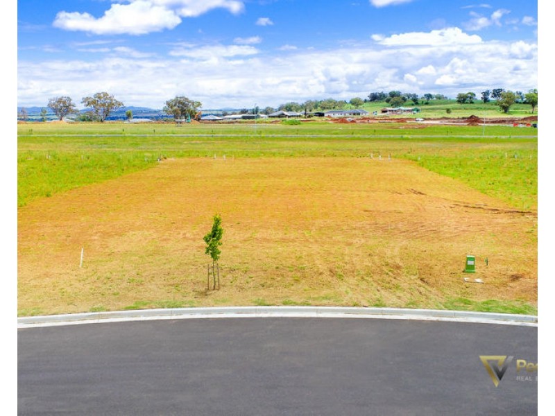 41 Peppercress Court, Tamworth NSW 2340