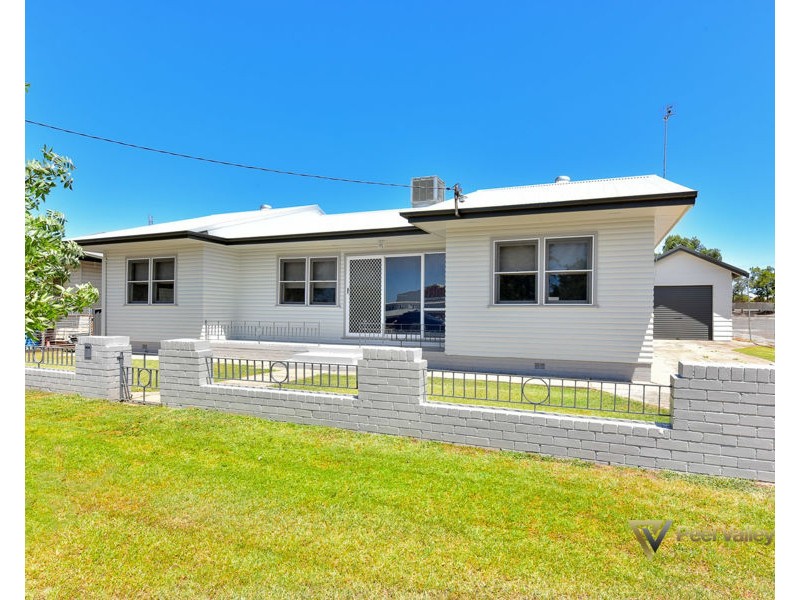 42 Gunnedah Road, Tamworth NSW 2340