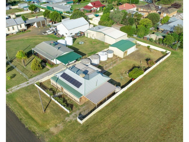 12 Philip Street, Duri NSW 2344